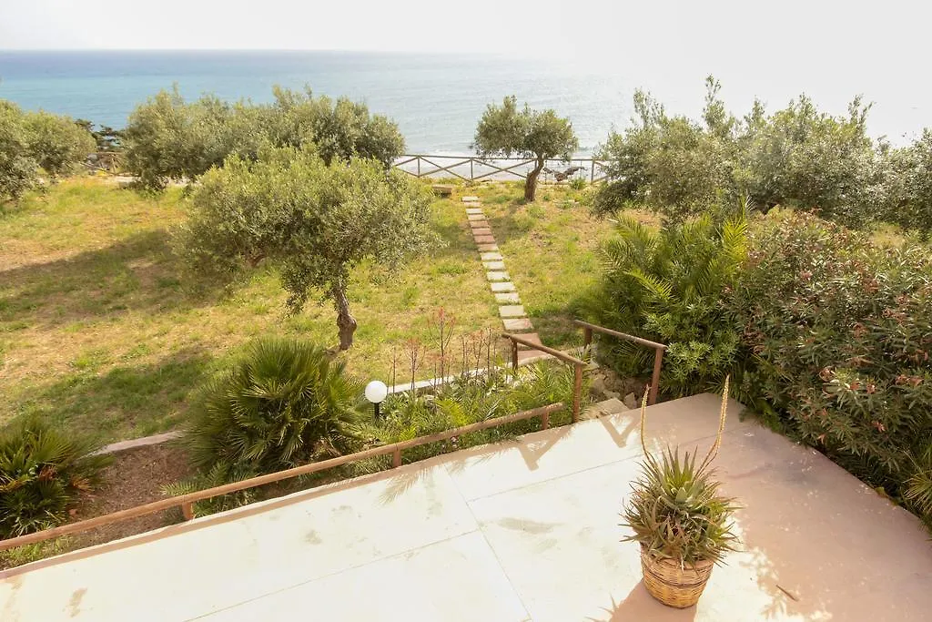 Case Bongiovi Sciacca 0*,